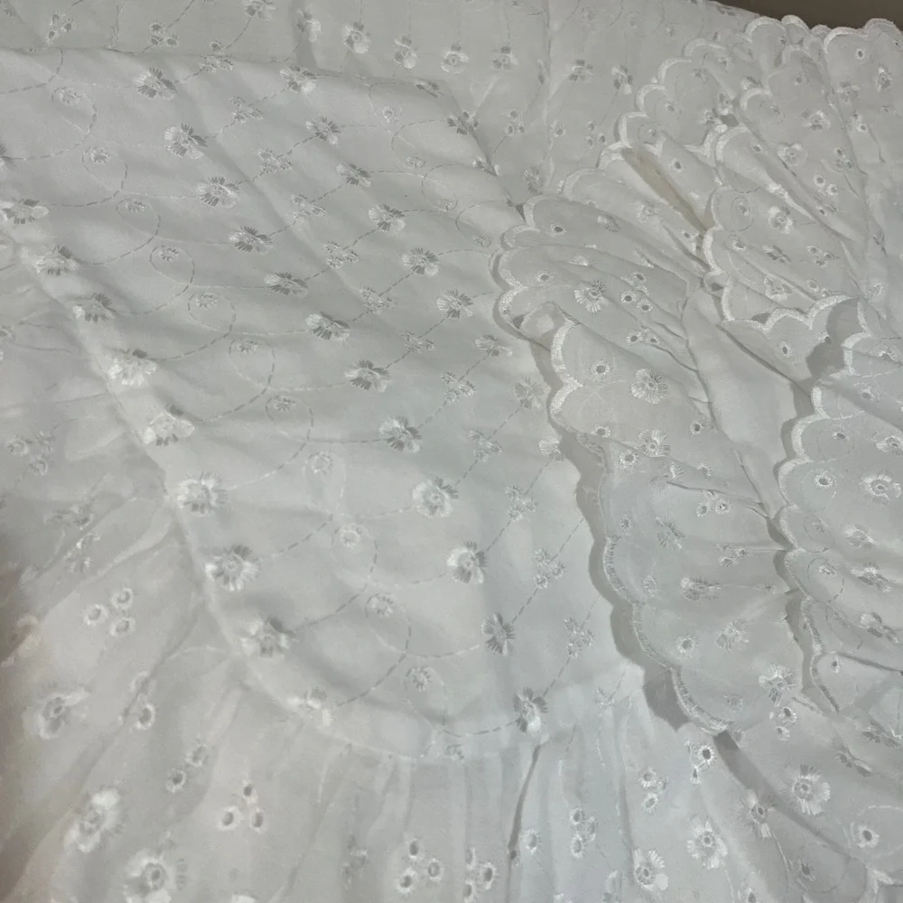 Ellison Vintage White Eyelet Floral Full Comforter Sham and‎ Sheet Set 70/30 USA